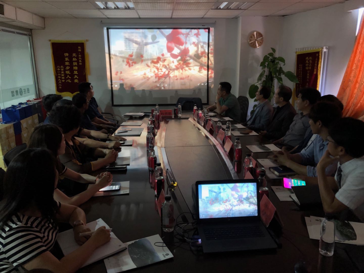 韓國農業(yè)協(xié)會、漢城BCC公司、韓國賢光國際到訪岳氏集團與并簽署合作協(xié)議