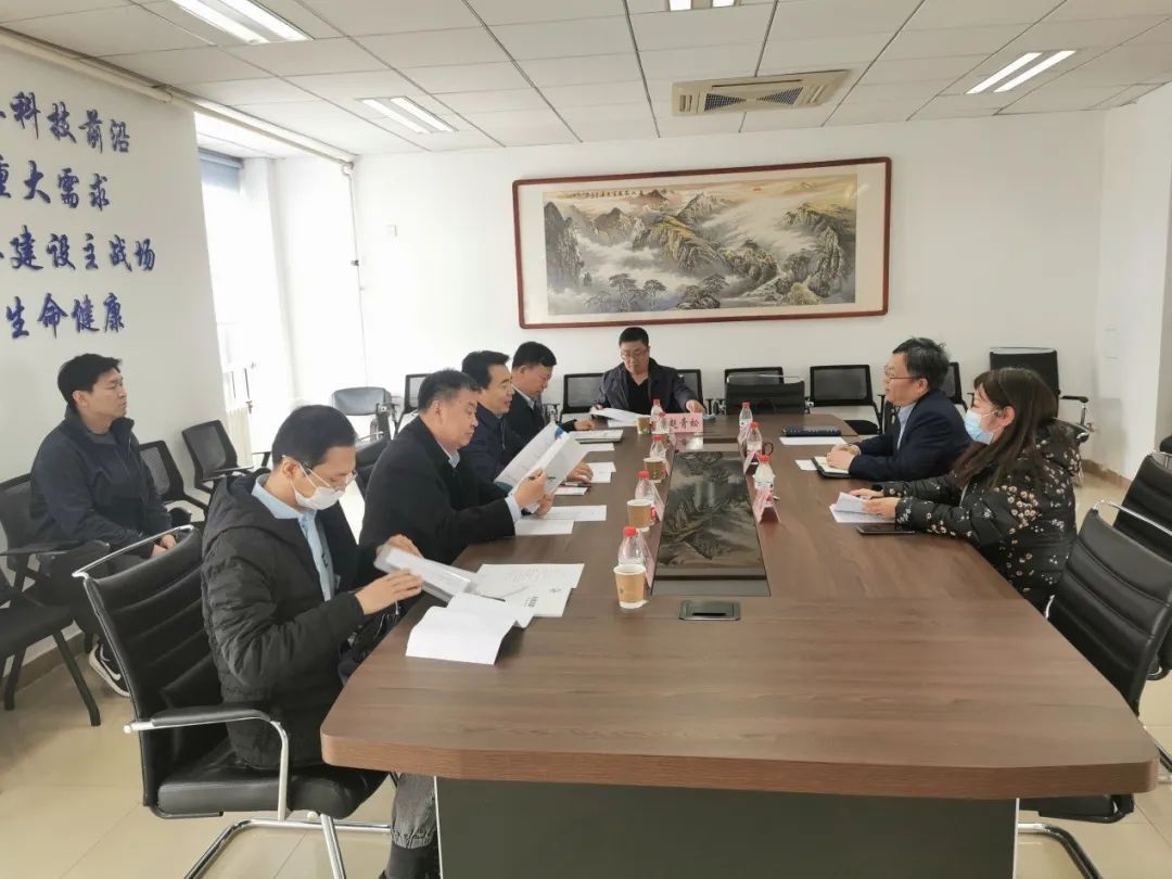 全國(guó)人大代表、內(nèi)蒙古興安盟委書記張曉兵一行到訪中國(guó)農(nóng)業(yè)科學(xué)院農(nóng)產(chǎn)品加工研究所